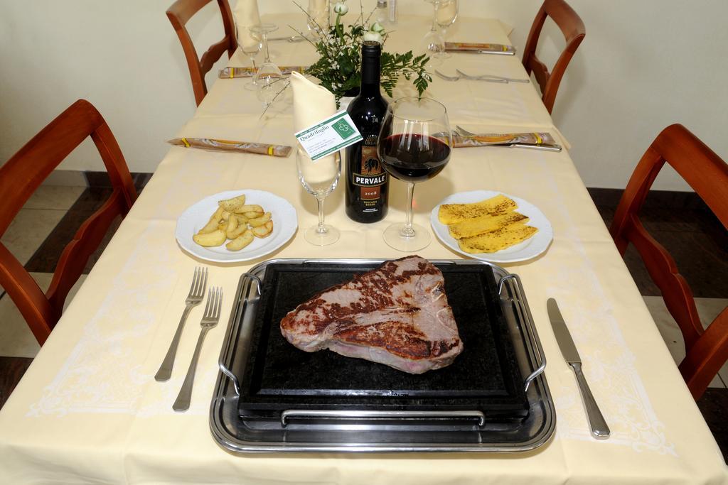 Albergo Ristorante Quadrifoglio Urgnano Buitenkant foto