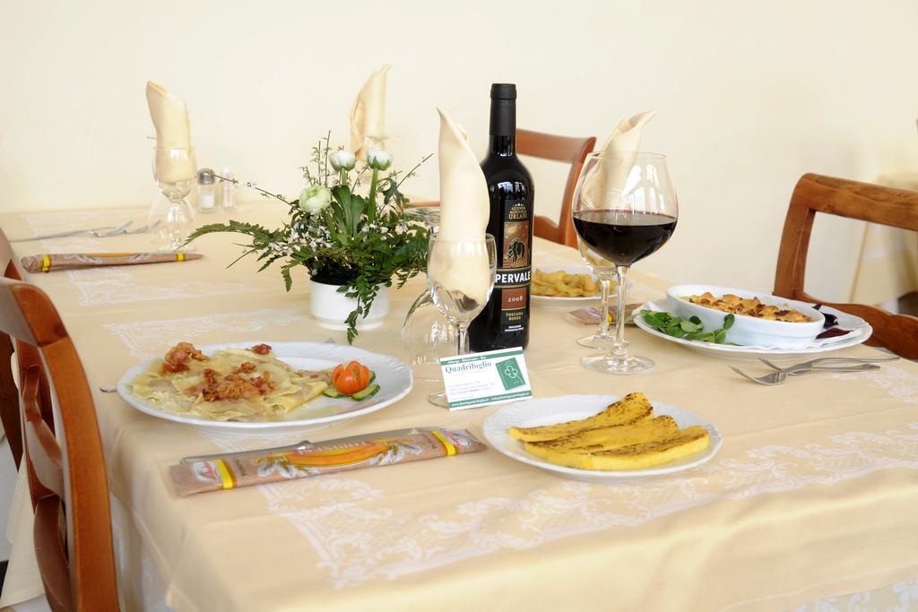 Albergo Ristorante Quadrifoglio Urgnano Buitenkant foto